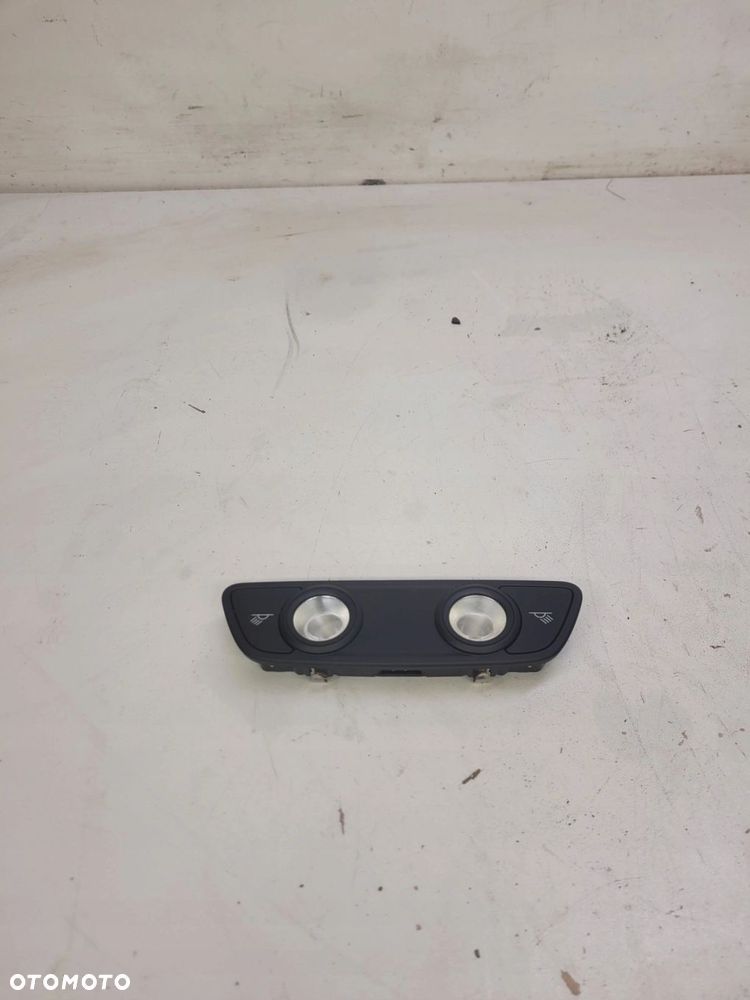 LAMPKA PODSUFITKI TYLNA TYŁ AUDI A4 B9 8W0947111 4M0947111 - 1