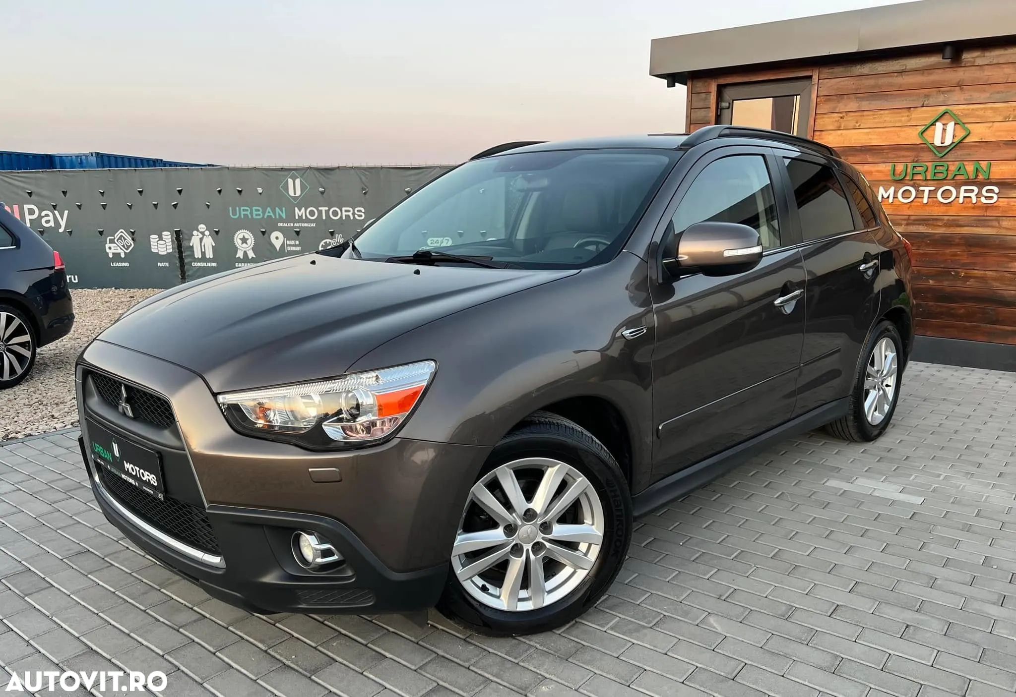 Mitsubishi ASX 1.8 DI-D 4WD Instyle - 1