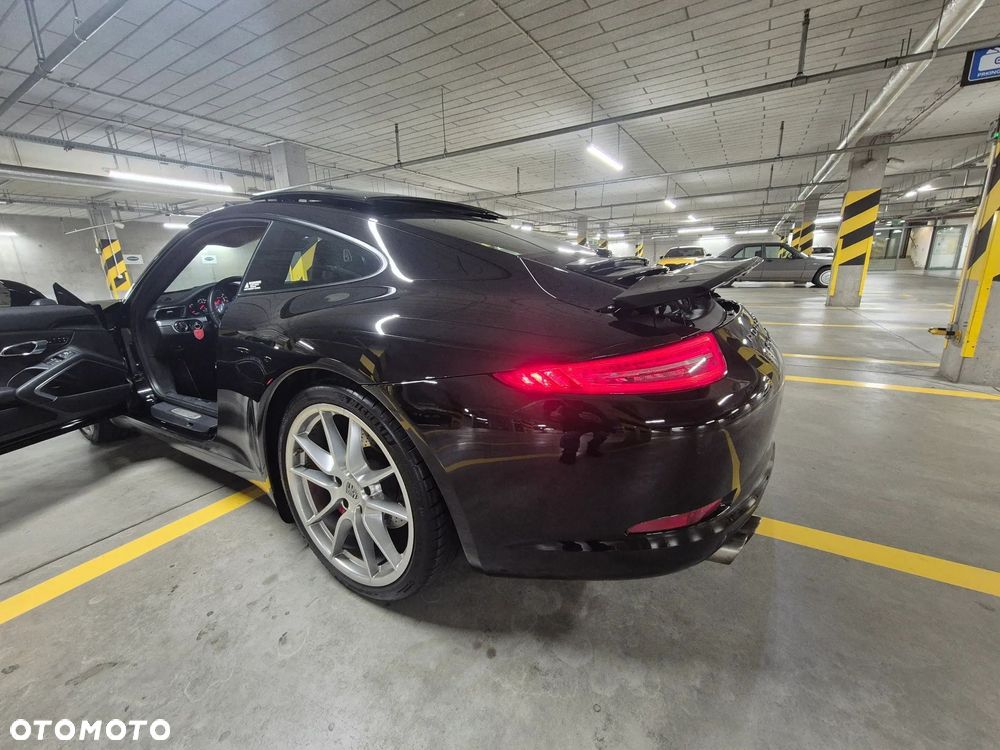 Porsche 911 Carrera S PDK 50 Jahre - 18