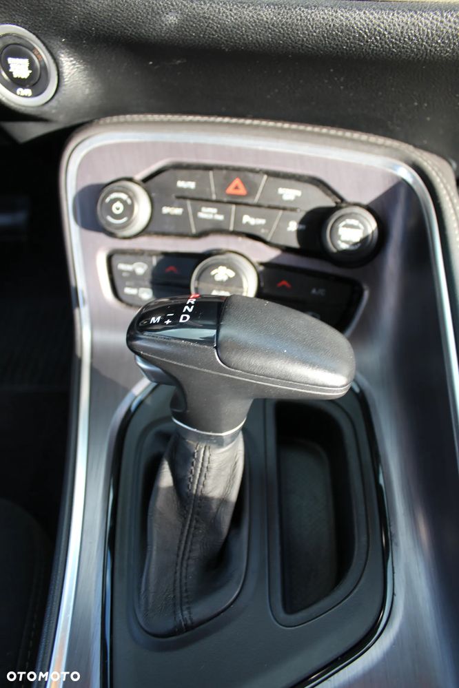 Dodge Challenger - 27