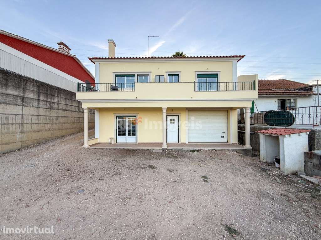 Moradia T3+2 com terreno e garagem - Guerreira, Tomar - Grande imagem: 2/51