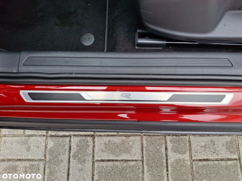 Volkswagen T-Cross 1.0 TSI R-Line Plus DSG - 13