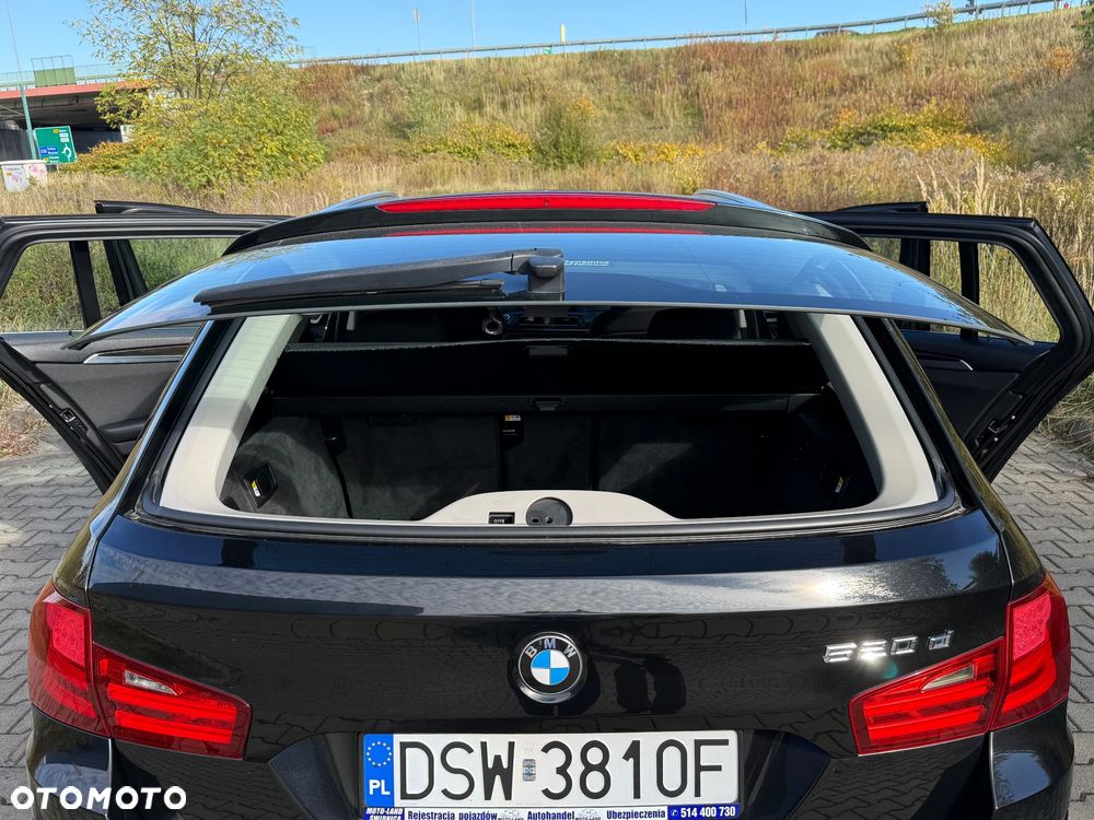 BMW Seria 5 520d - 12