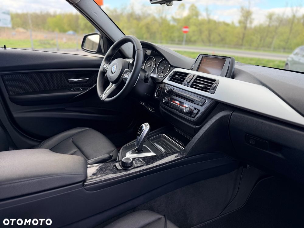BMW Seria 3 - 12
