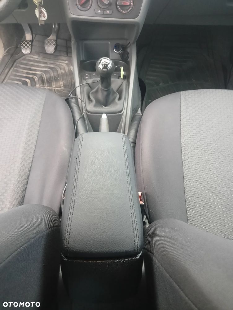 Seat Ibiza SC 1.4 16V Style - 33
