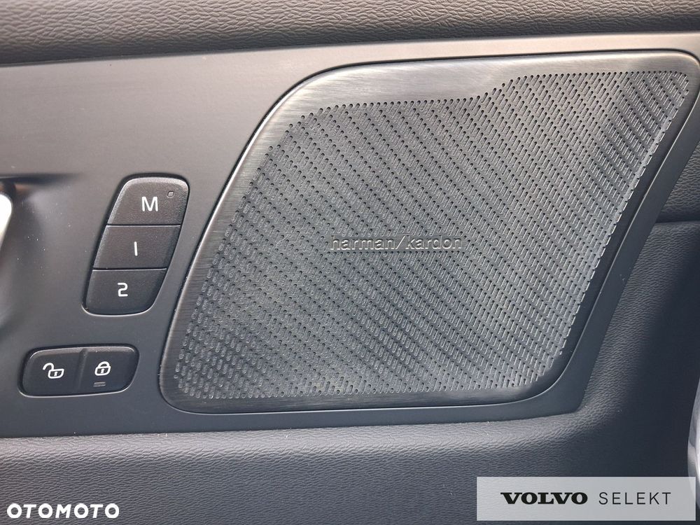 Volvo XC 60 - 30