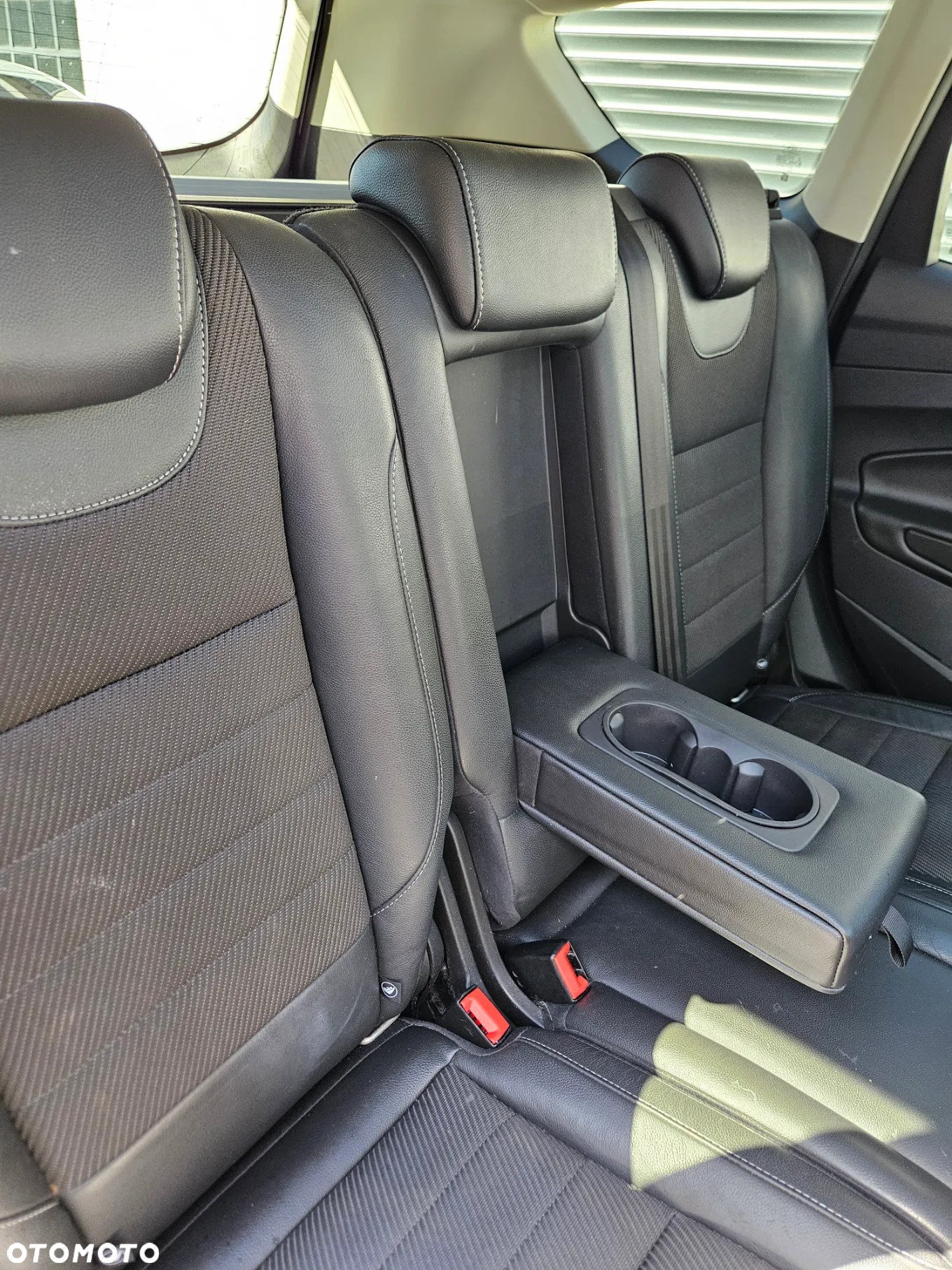 Ford Kuga 2.0 TDCi 2x4 Titanium - 22
