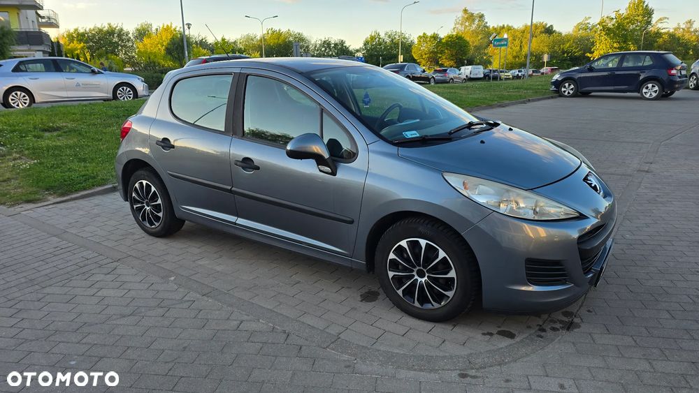 Peugeot 207 - 2