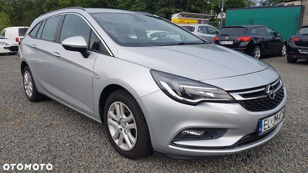 Opel Astra 1.6 CDTI Essentia - 2