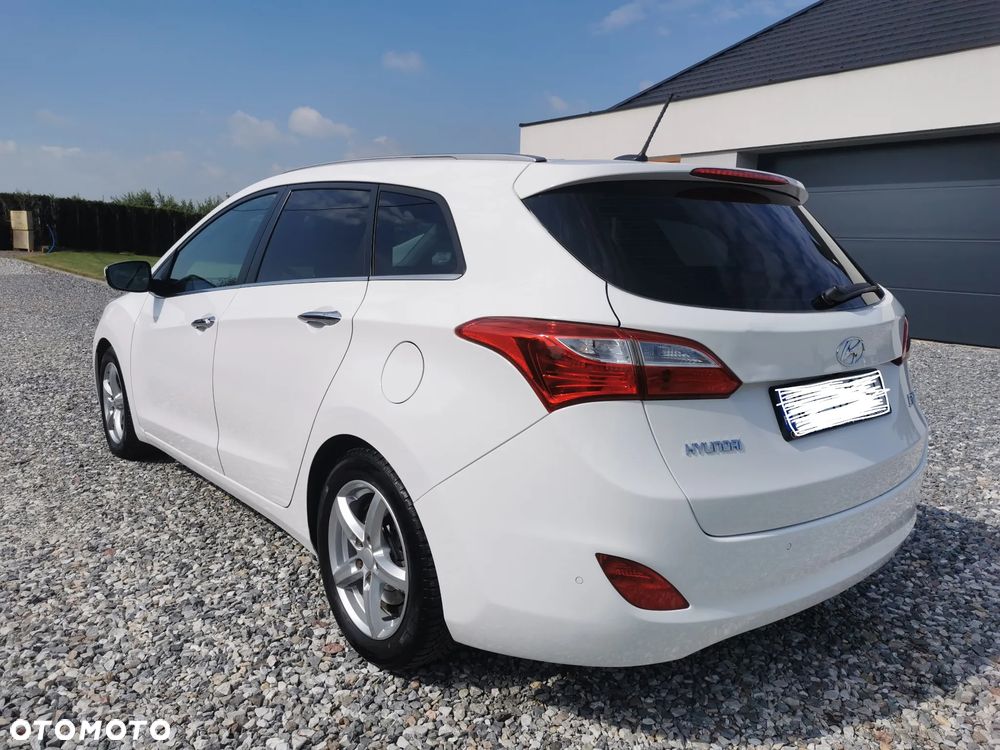 Hyundai i30 1.6 CRDi Premium - 8