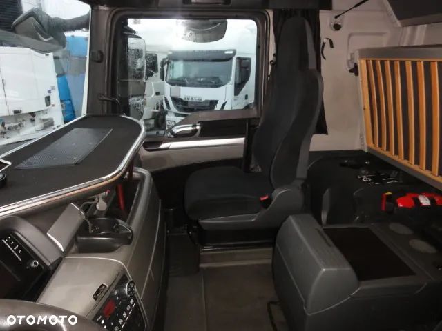 MAN TGX 18.480 Standard Euro6 XL AUTOMAT+RETARDER 2016 ROK - 20