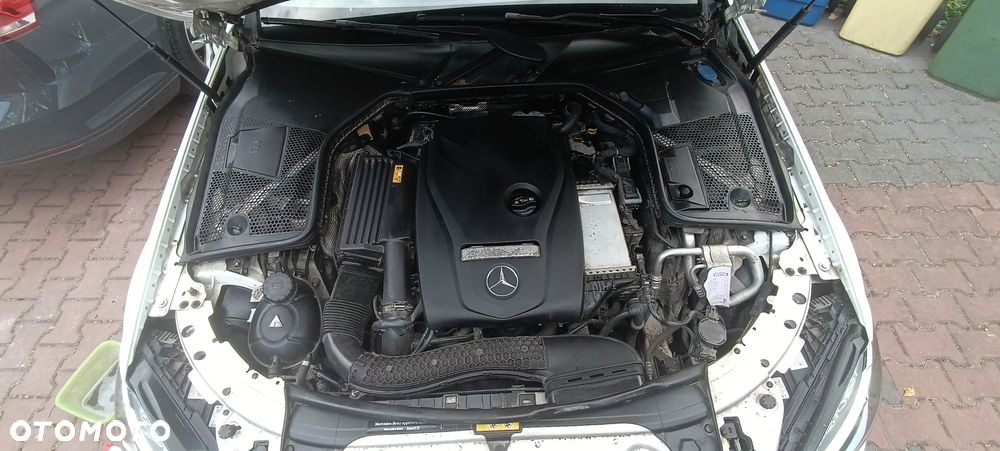 Mercedes-Benz Klasa C 300 9G-TRONIC - 31