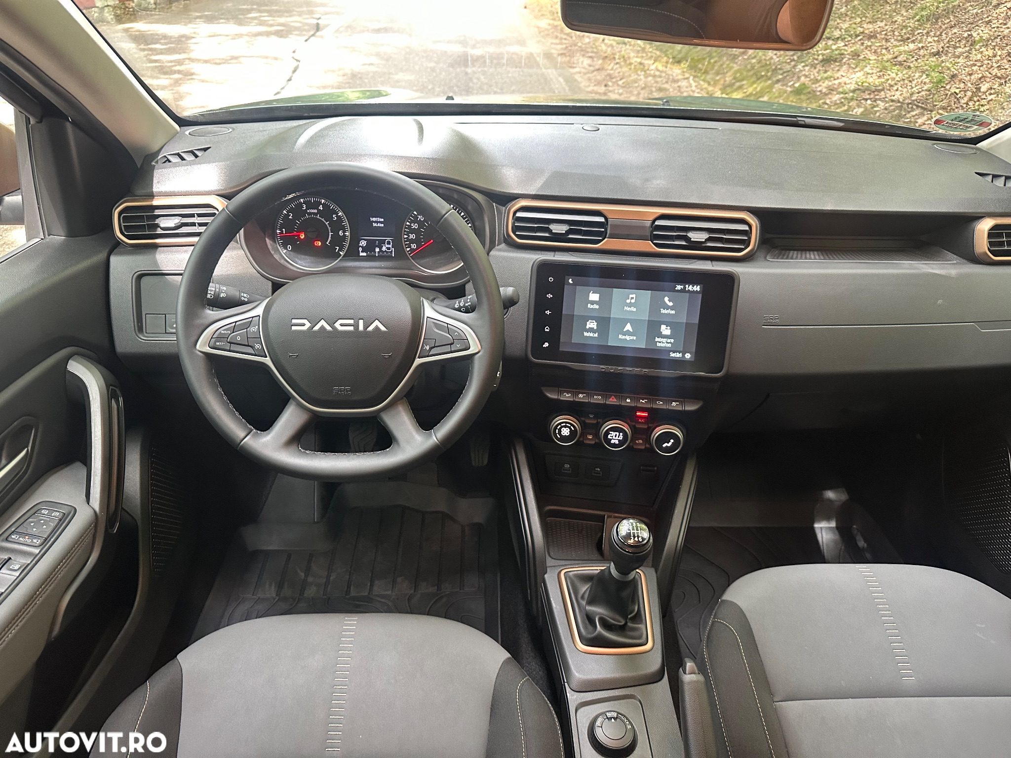 Dacia Duster TCe 150 4WD GPF Celebration - 8