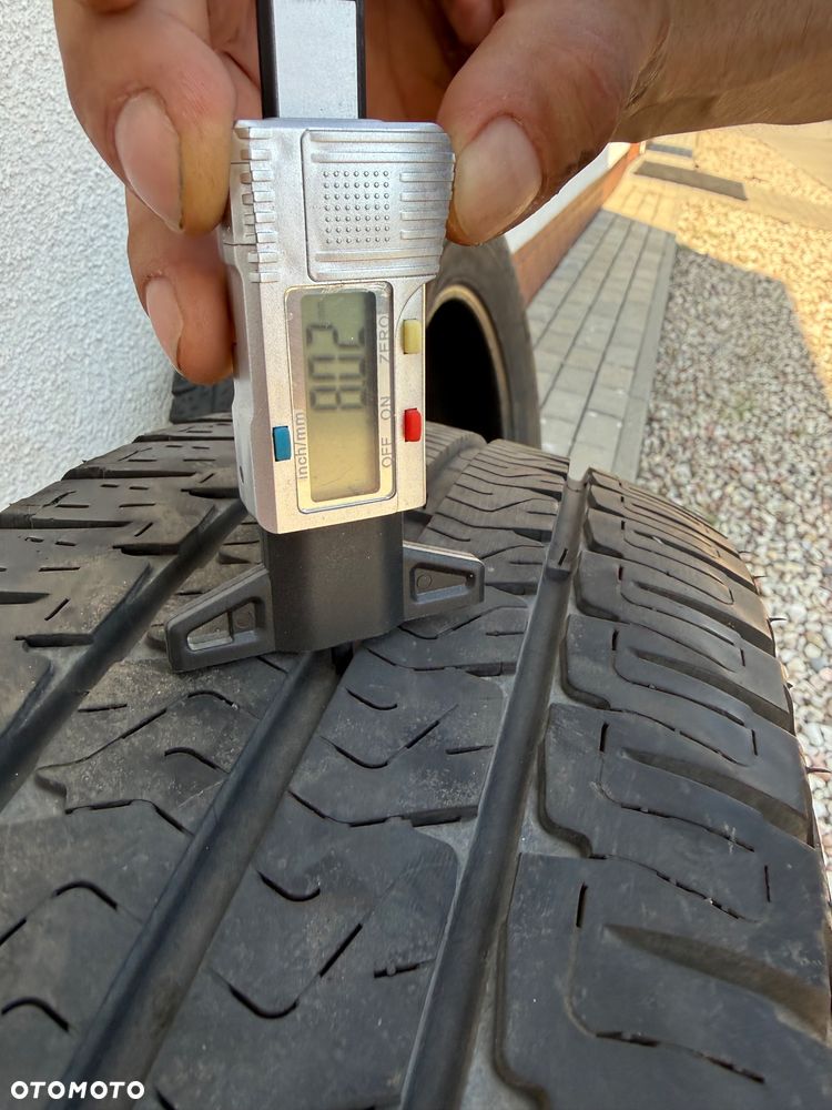 Michelin Agilis Camping 225 75 R16 CP DOT 2020 - 8