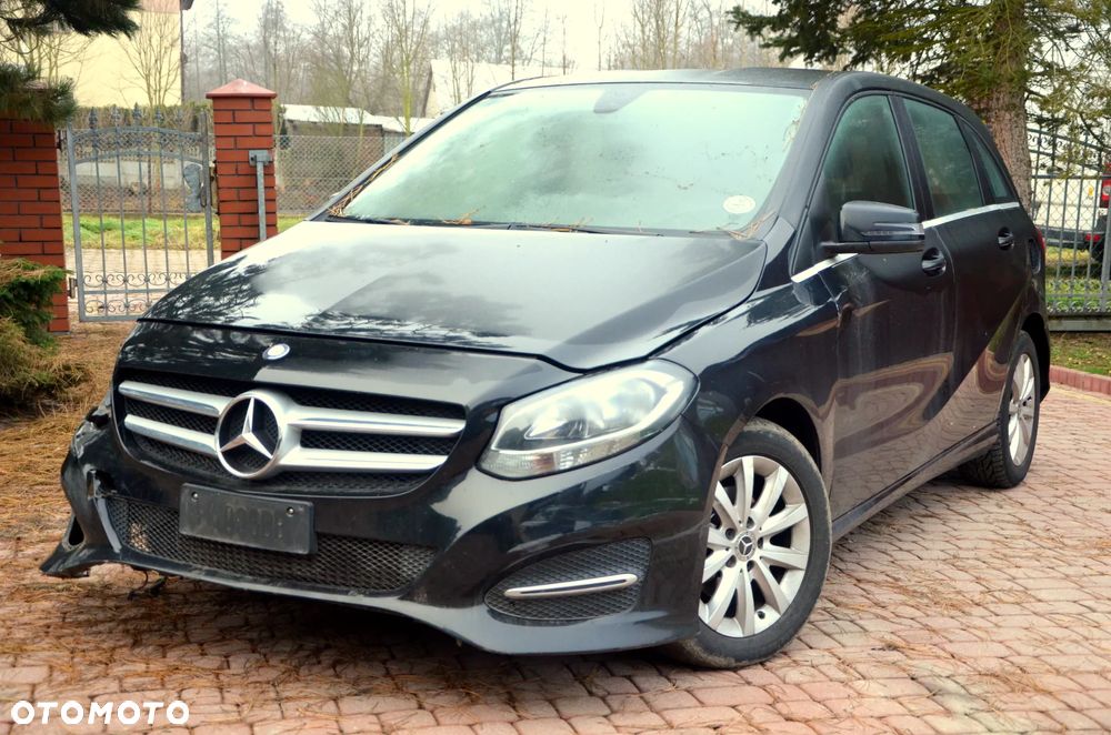 Mercedes-Benz Klasa B 180 d Edition - 1
