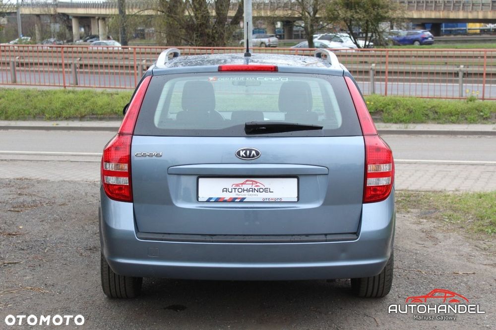 Kia Ceed - 5