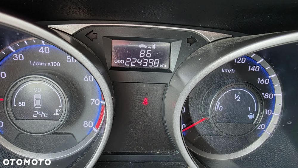 Hyundai ix35 1.6 2WD Fifa World Cup Edition - 11