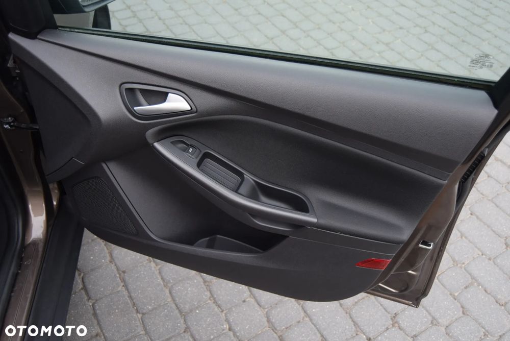 Ford Focus 1.0 EcoBoost Trend - 19