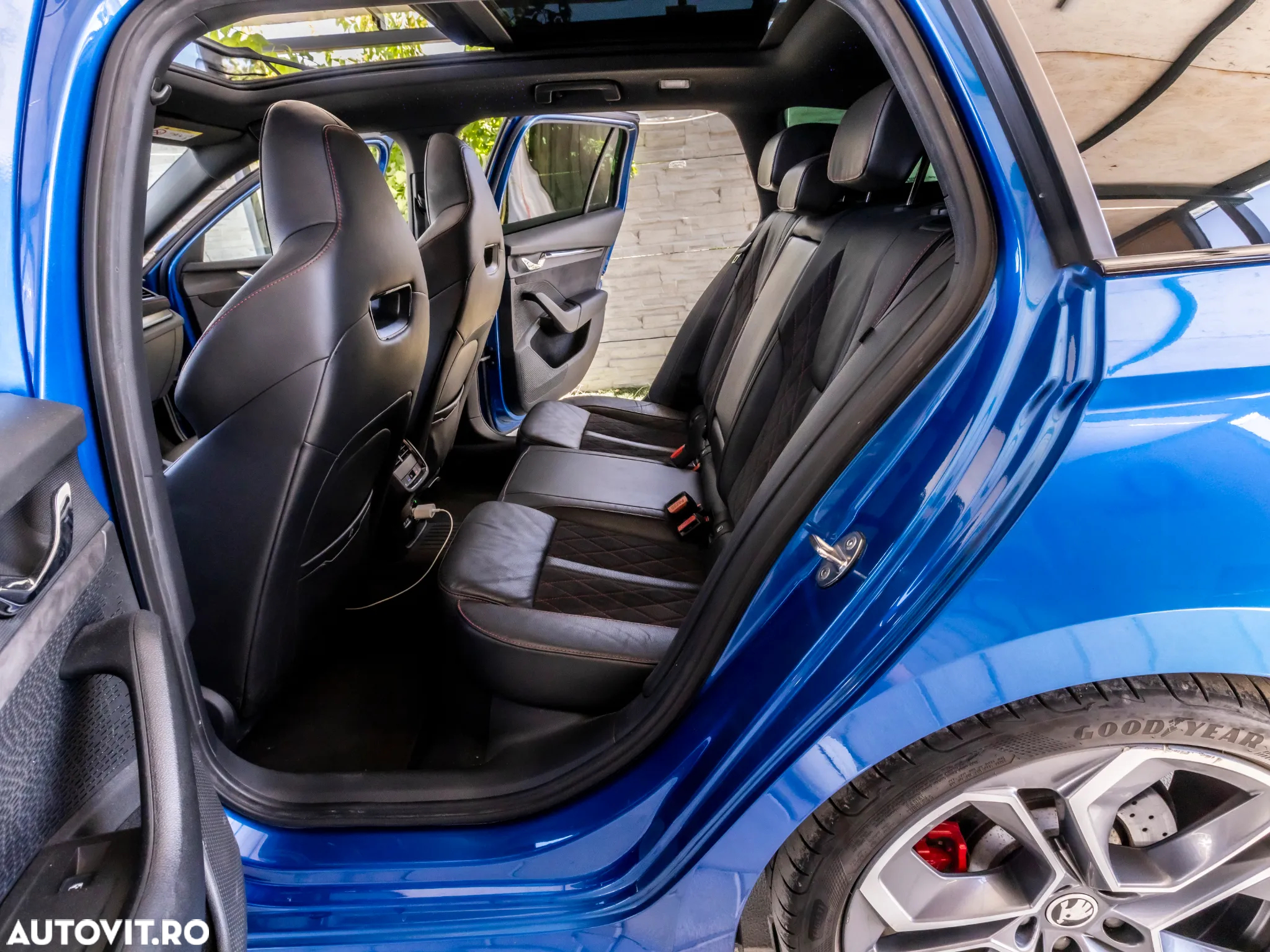Skoda Octavia 2.0 245 TSI DSG RS - 17