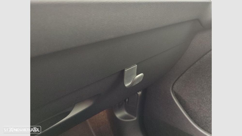 Volvo EC40 82 kWh Twin Motor Performance Ultra - 21