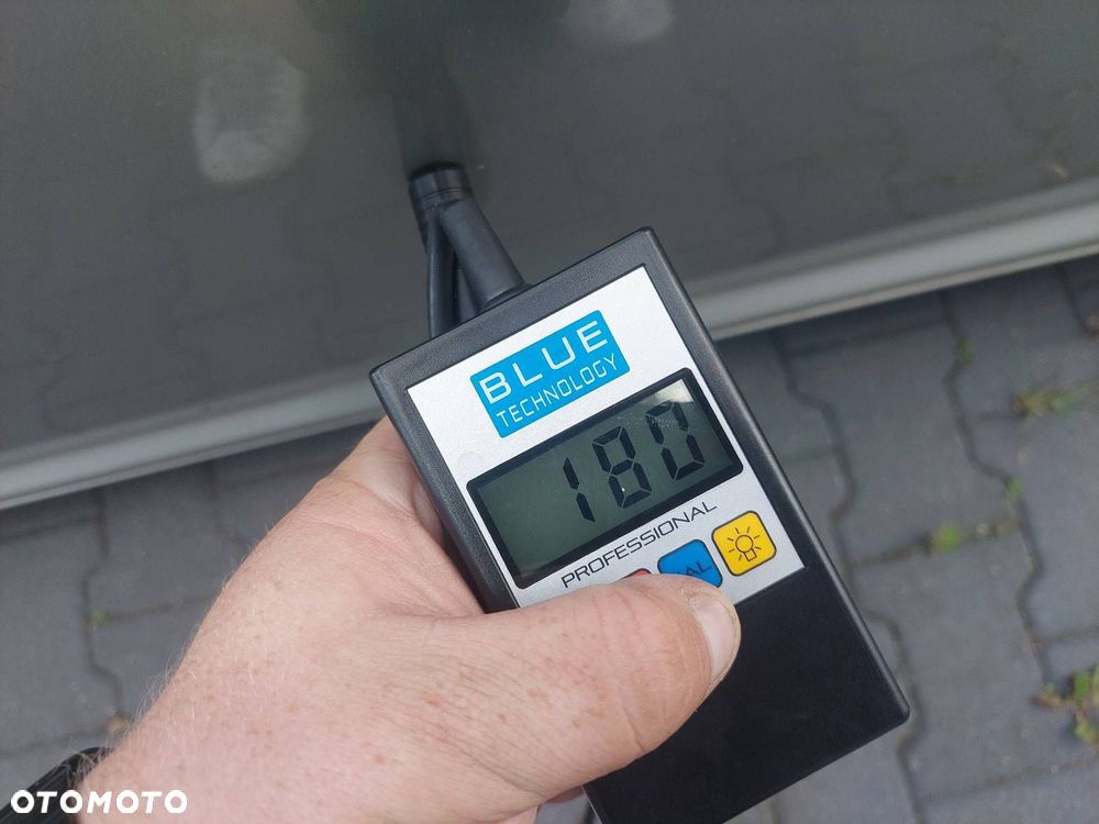 DRZWI KOMPLETNE PRAWY PRZÓD TOYOTA AVENSIS T25 1C0 - 7