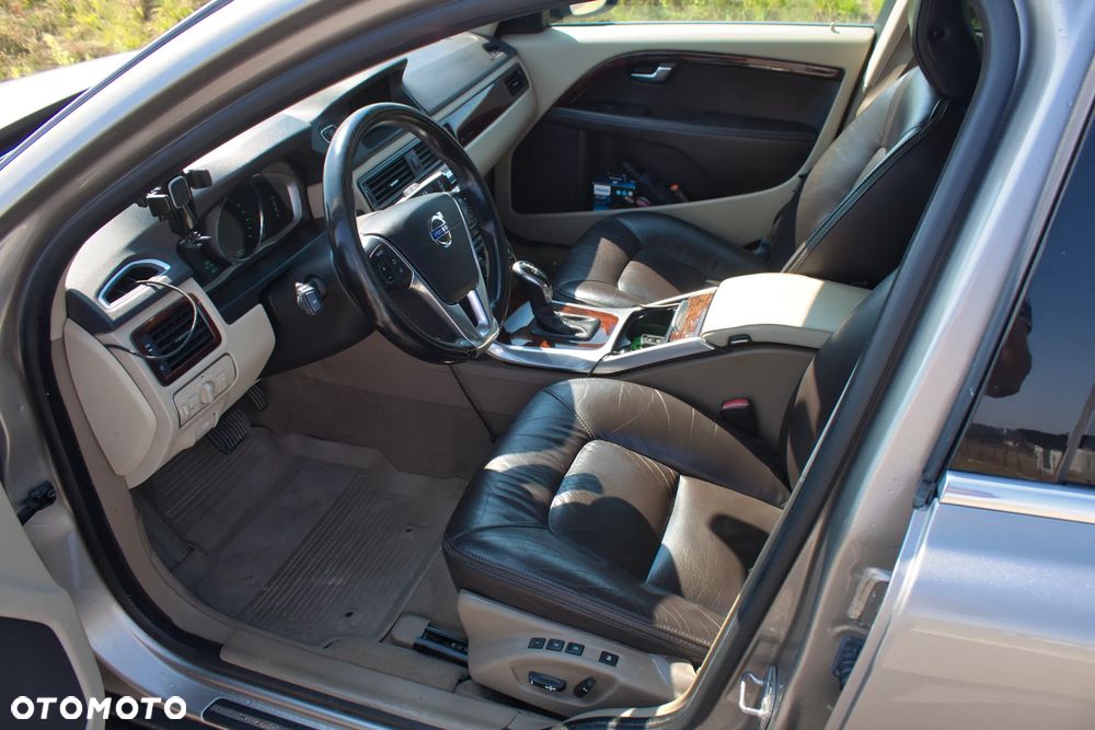Volvo XC 70 3.2 AWD Summum - 14
