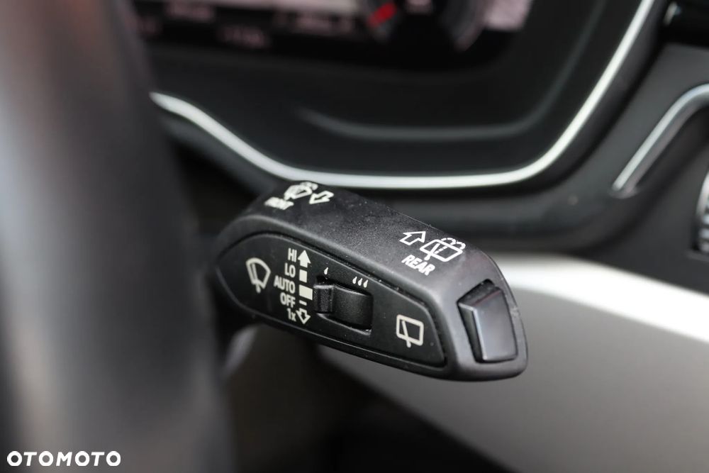 Audi A4 Avant 35 TFSI S tronic - 27