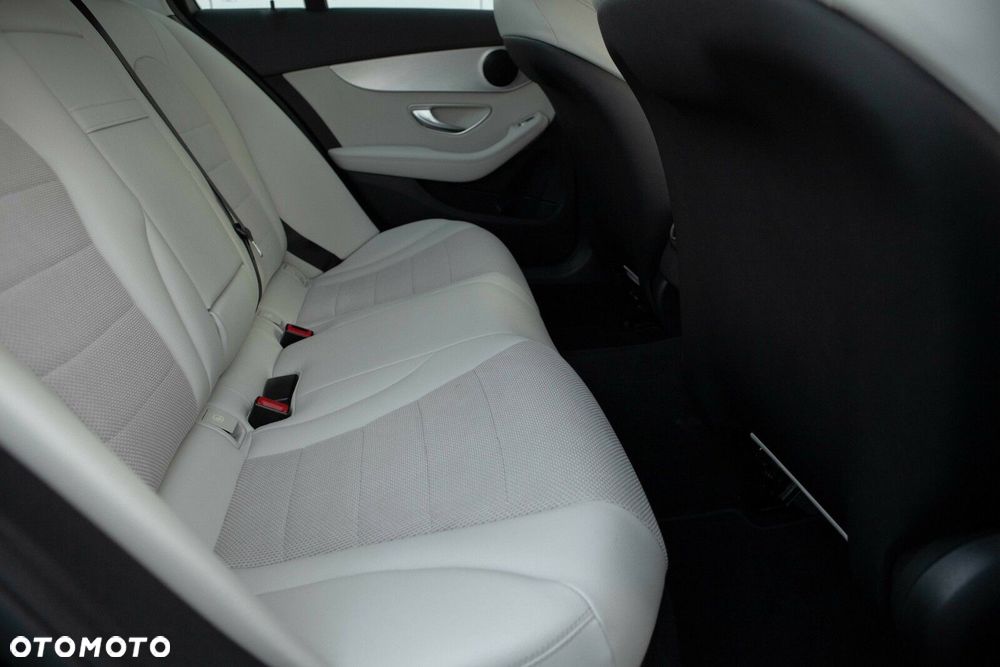 Mercedes-Benz Klasa C - 29