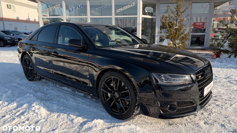 Audi S8 Plus - 10