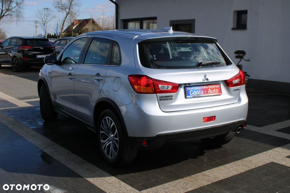 Mitsubishi ASX - 5