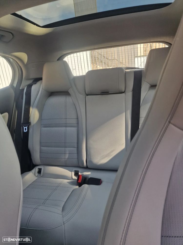 Mercedes-Benz GLA 220 d Urban - 22