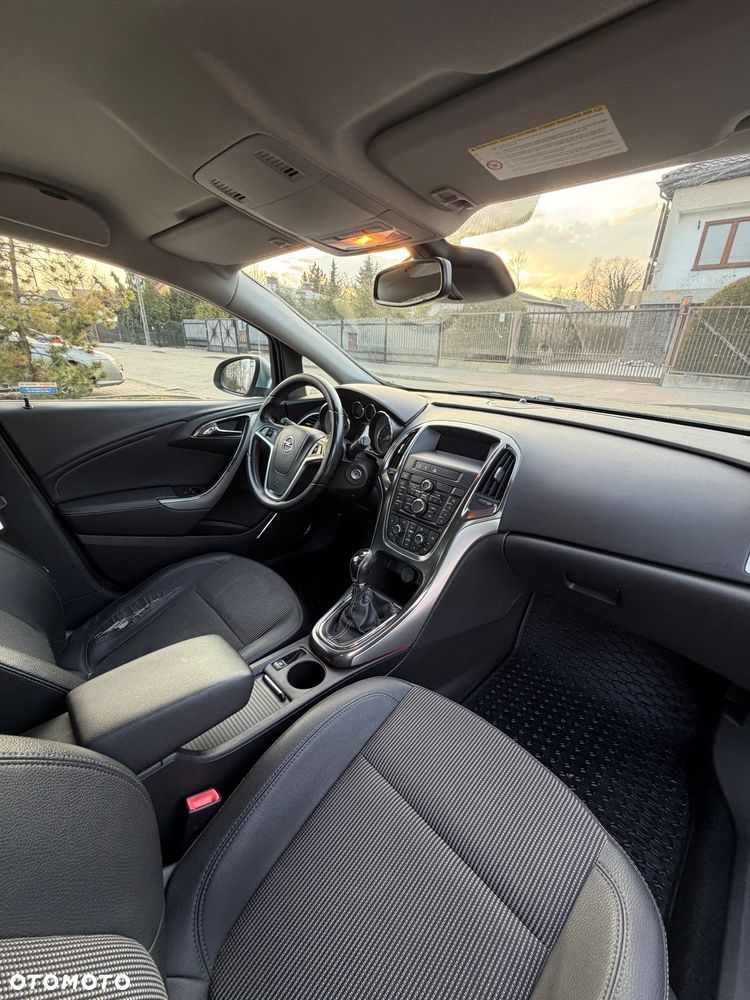 Opel Astra 1.7 CDTI - 10