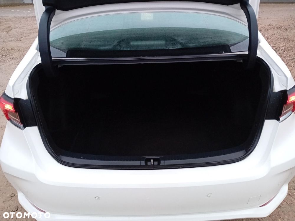 Toyota Corolla 1.8 Hybrid Comfort - 12