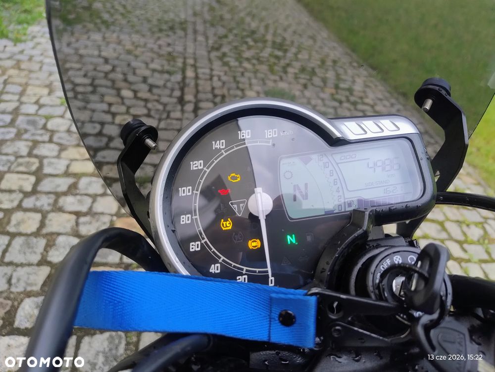 Triumph Speed Twin - 9