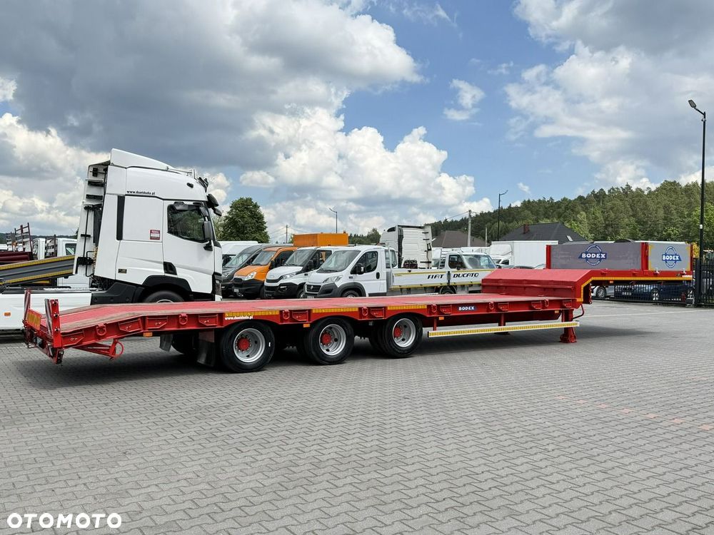 Bodex NN3J Ładowność: 26.500kg 3osie SAF Przednia Podnoszona WABCO - 16