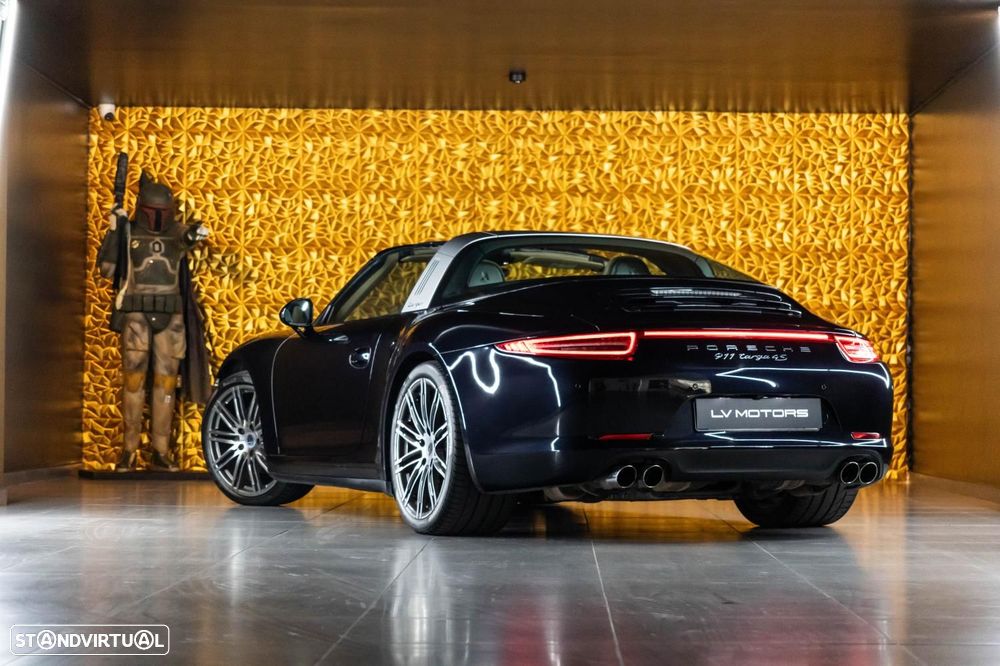 Porsche 911 Série F - 14