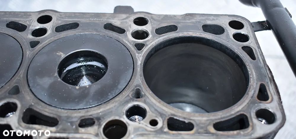 BLOK SILNIKA WAŁ TŁOKI MISA 2.0TDI 170KM - VW TOURAN GOLF V BMN - 6