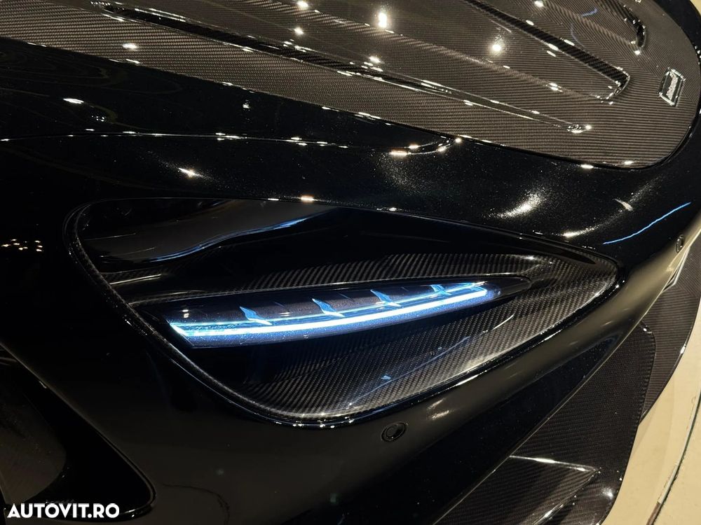 McLaren 720S - 13