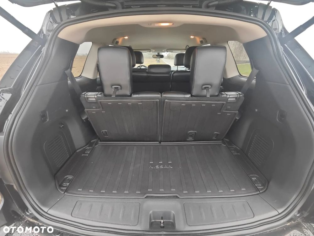 Nissan Pathfinder - 27