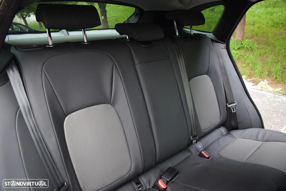 Jaguar F-Pace 2.0 i4D Prestige - 35