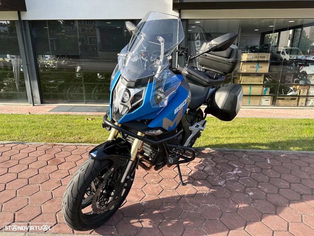 CF Moto 650MT punhos aqu, farois aux, malas - 4