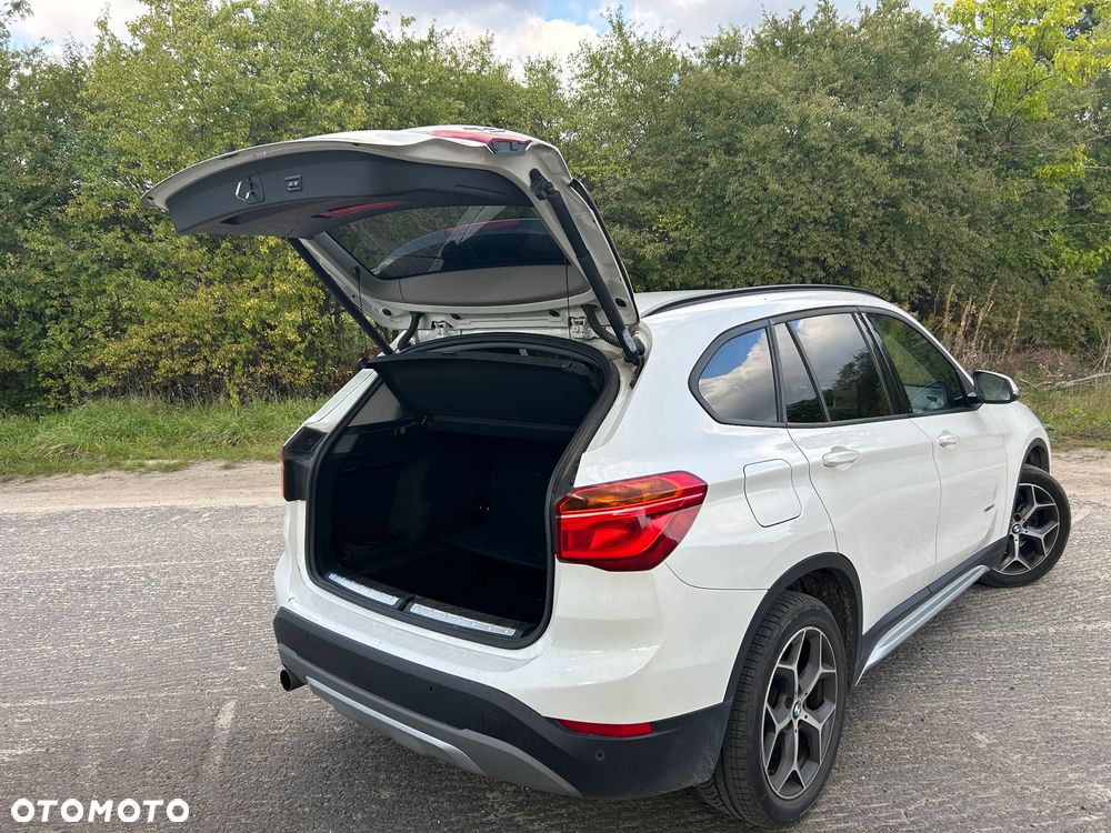 BMW X1 sDrive18d xLine - 17
