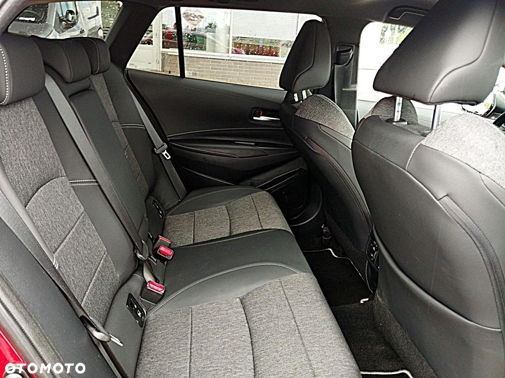 Toyota Corolla - 7