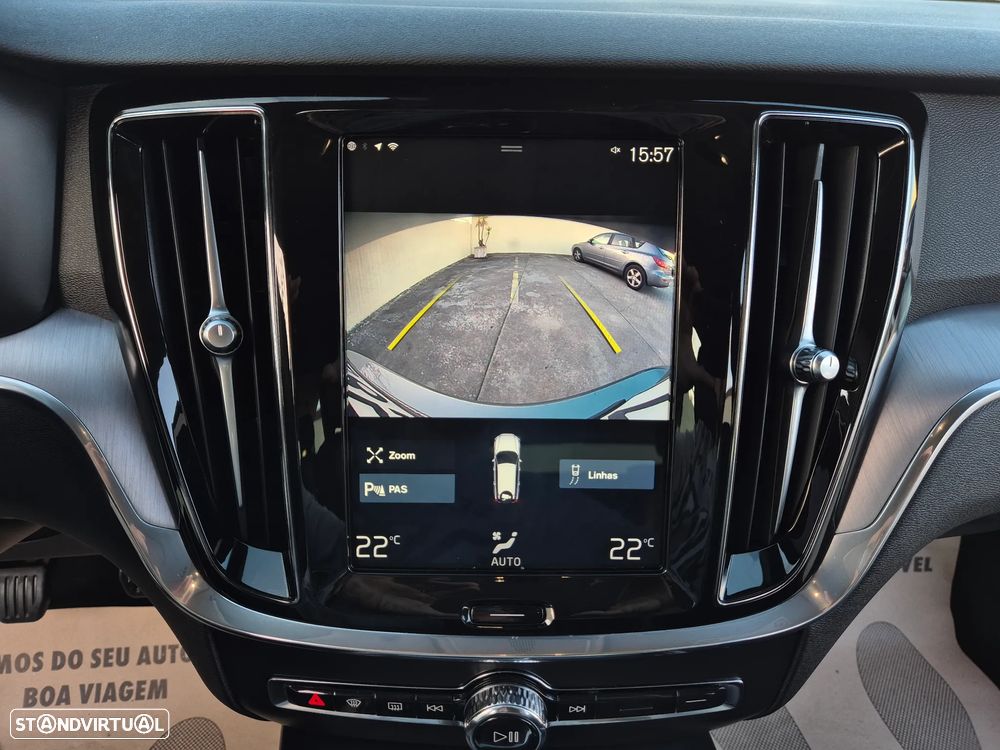 Volvo V60 2.0 D3 Momentum Plus - 29