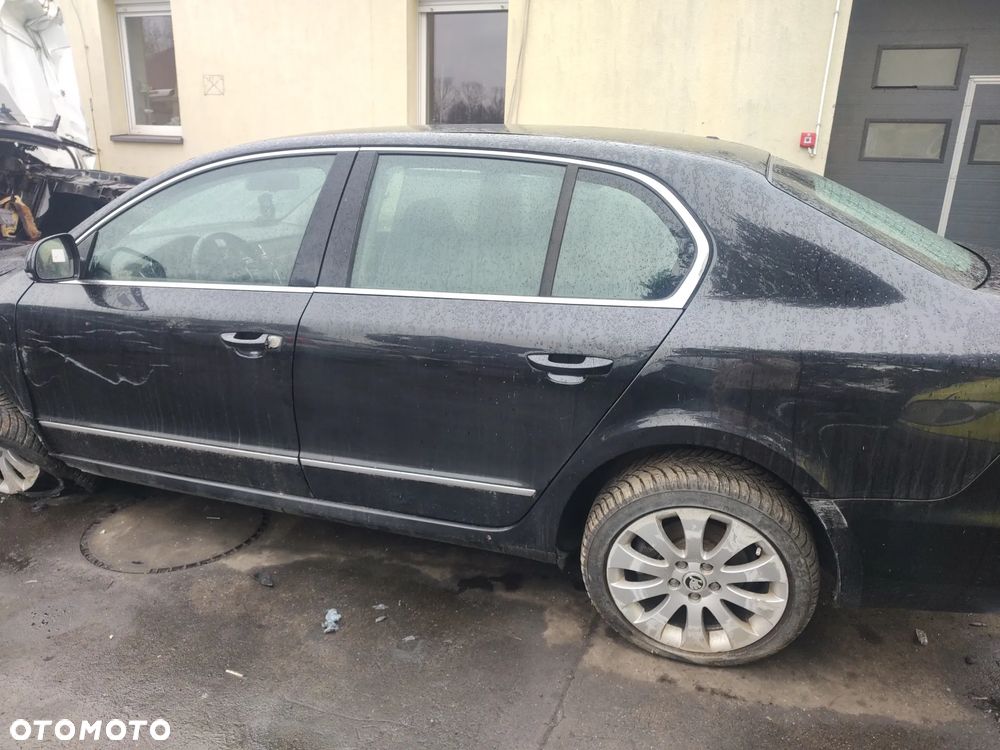 SKODA SUPERB II SEDAN PÓŁKA ROLETA BAGAŻNIKA - 6