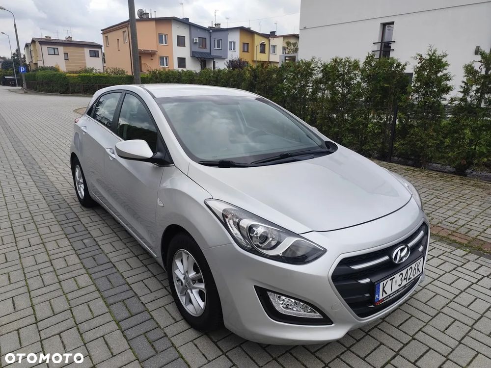 Hyundai i30 1.6 CRDi Automatik Trend - 3
