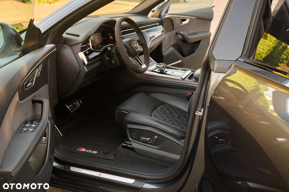 Audi SQ8 - 22