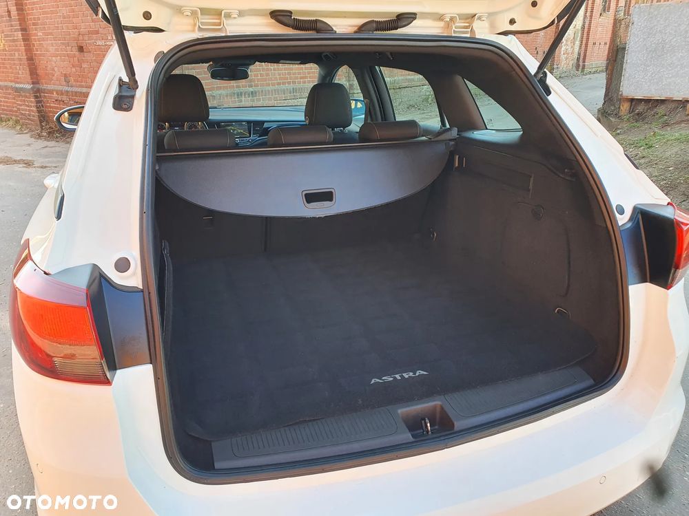 Opel Astra 1.6 CDTI Sport - 22
