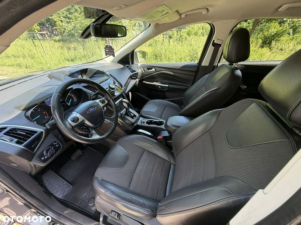 Ford Kuga - 20