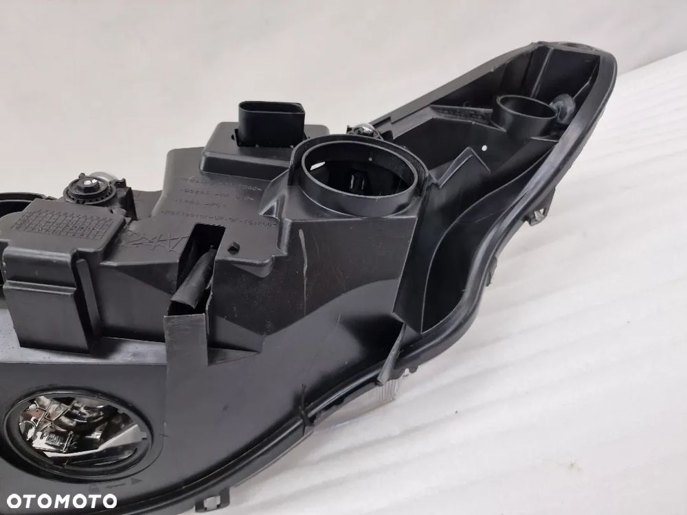 FORD B-MAX 12- PRAWA ZWYKŁA LAMPA PRZEDNIA PRZÓD , NR AV11-13W029-AE , NR AUKCJI LL563 - 19